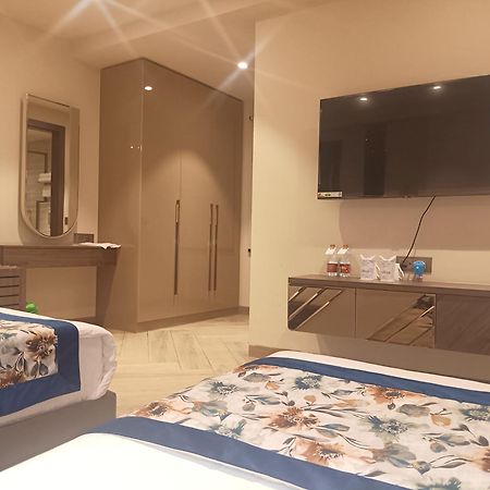 Hotel Cullinan By Qotel Janakpuri Δελχί Εξωτερικό φωτογραφία