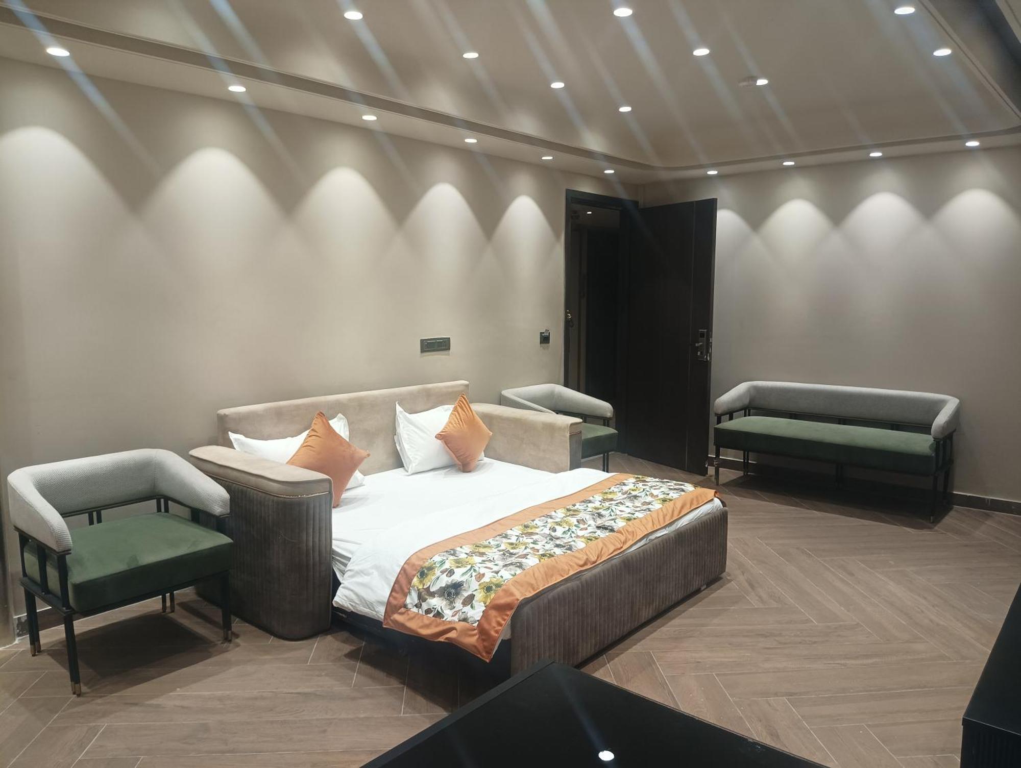 Hotel Cullinan By Qotel Janakpuri Δελχί Εξωτερικό φωτογραφία