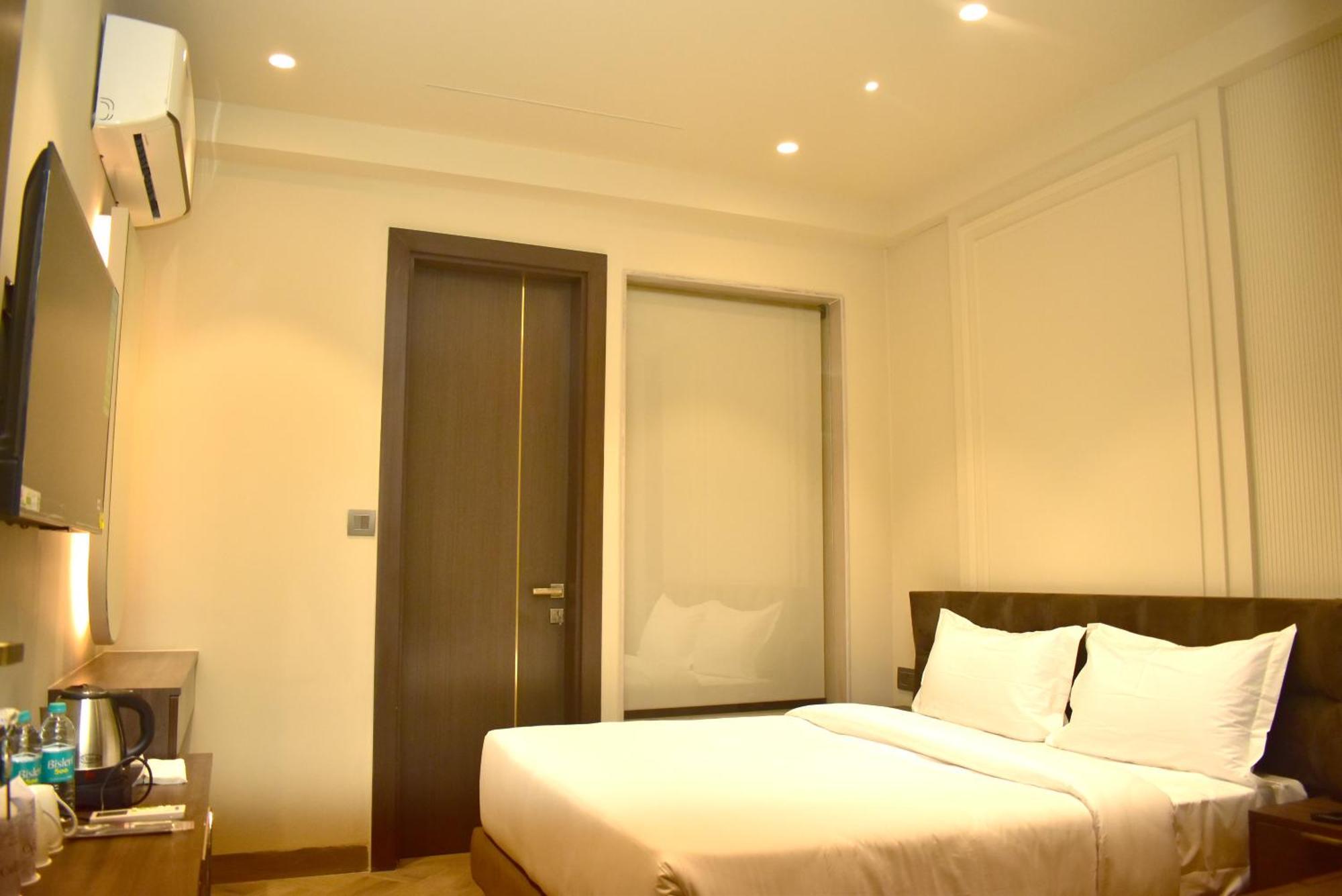 Hotel Cullinan By Qotel Janakpuri Δελχί Εξωτερικό φωτογραφία
