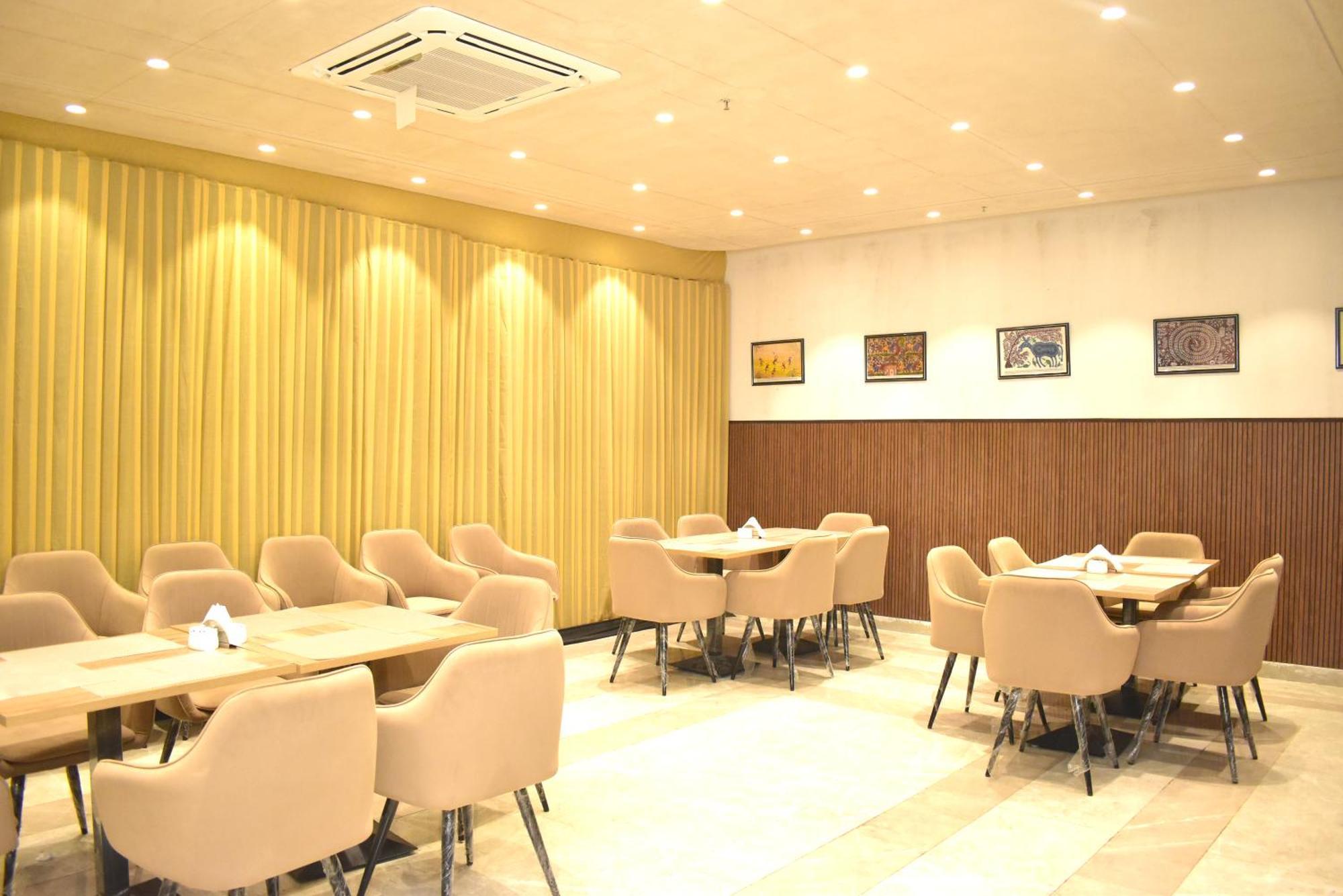 Hotel Cullinan By Qotel Janakpuri Δελχί Εξωτερικό φωτογραφία