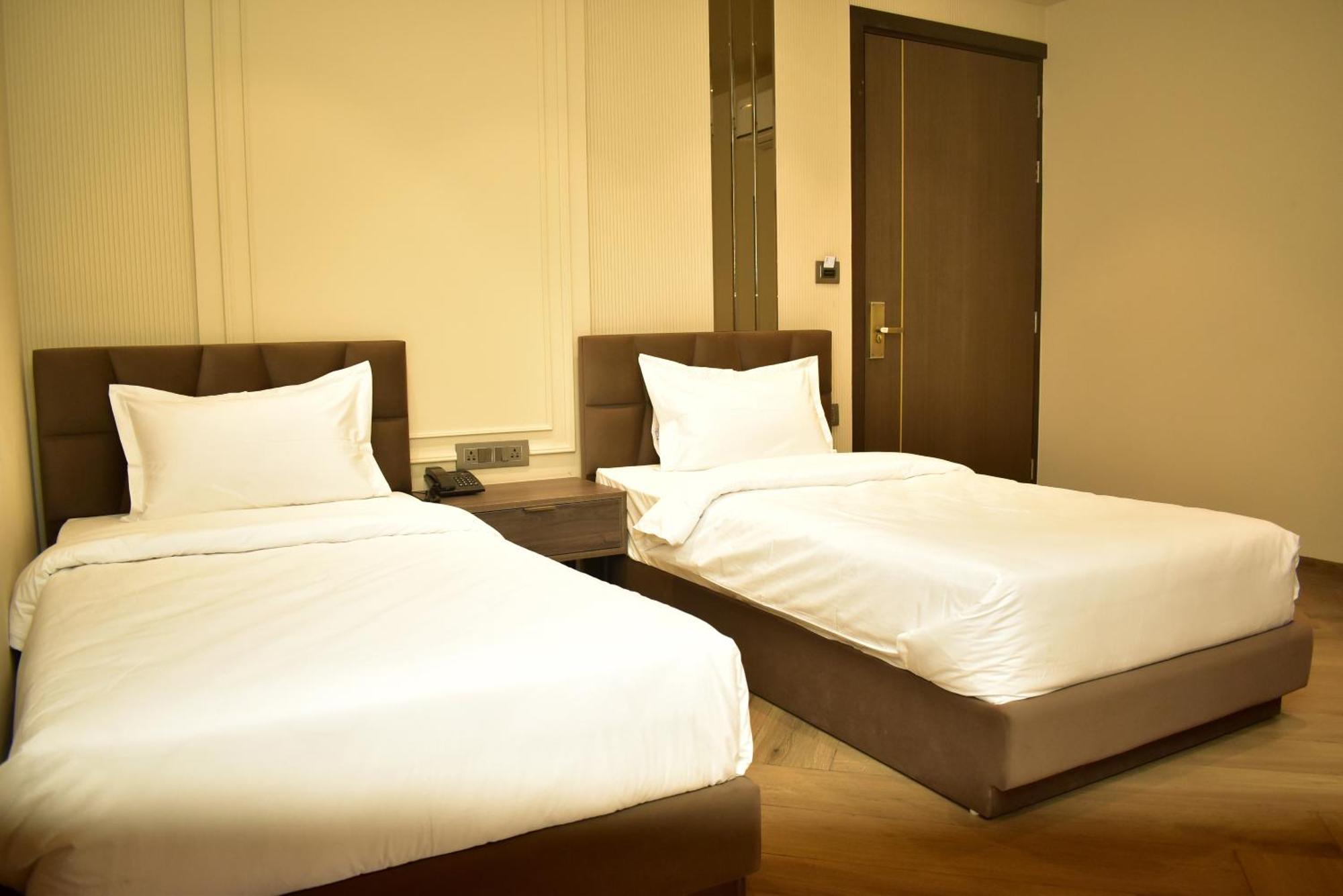 Hotel Cullinan By Qotel Janakpuri Δελχί Εξωτερικό φωτογραφία
